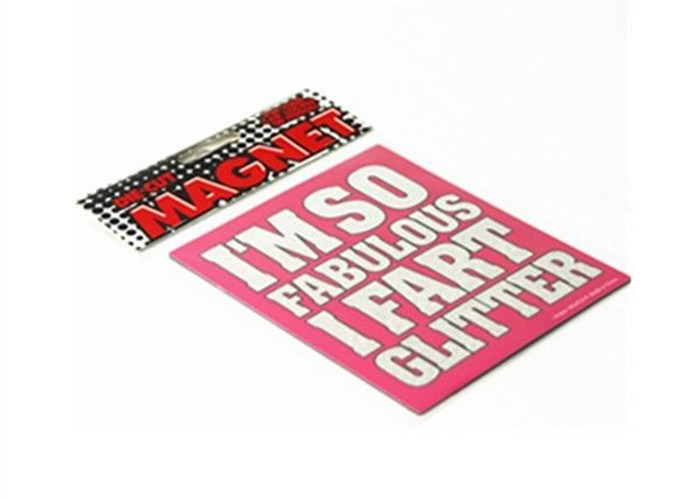OEM ODM Synthetisch papier koelkastmagneet Duurzaam en waterdicht Magnetische auto borden met aangepaste vormen